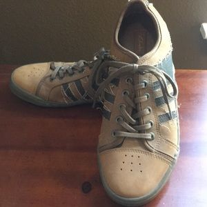 Men’s Clark’s shoes